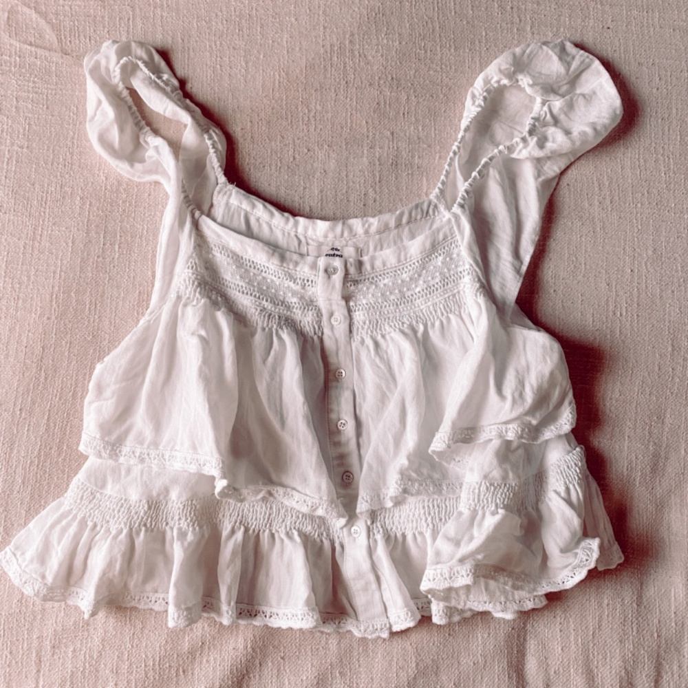Boutique Ruffled Top - Picture 2 of 5